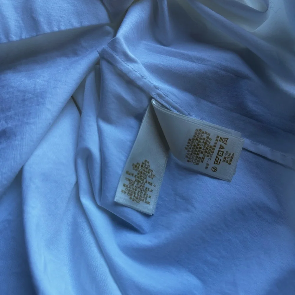 Kate Spade White and Navy Sleeveless Button Down Shirt